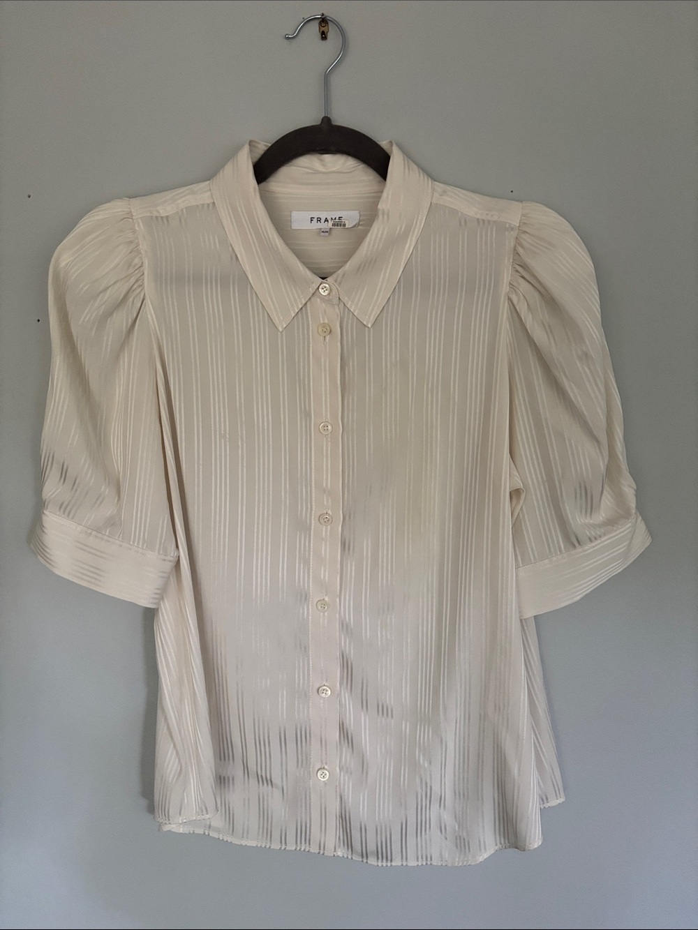 Frame Denim Cream Pleated Silk Short-Sleeve Button-Down Blouse